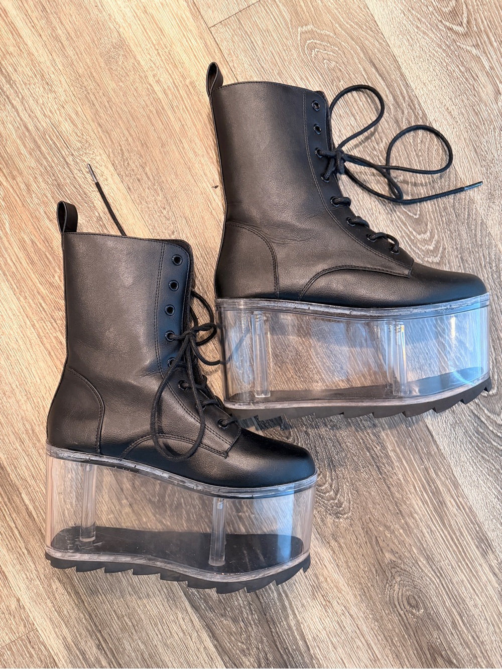 Y.R.U QLOUD ULTRA PLATFORM BOOTS Sz 6